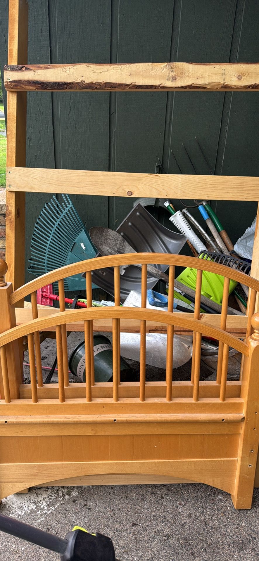 Twin Bed And Dresser Set