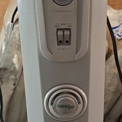 De'Longhi Oil filled Radiator Heater 1500W
