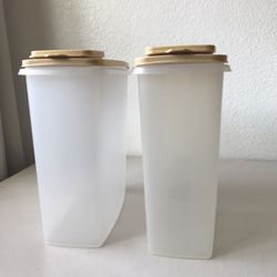 Set Of 2 Large Tupperware Cereal Storage Container #1588 W/lid #1590 Beige