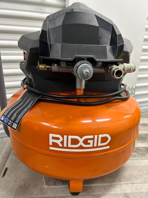Ridgid Portable Electric Pancake Air Compressor 6 Gal. 150 PSI
