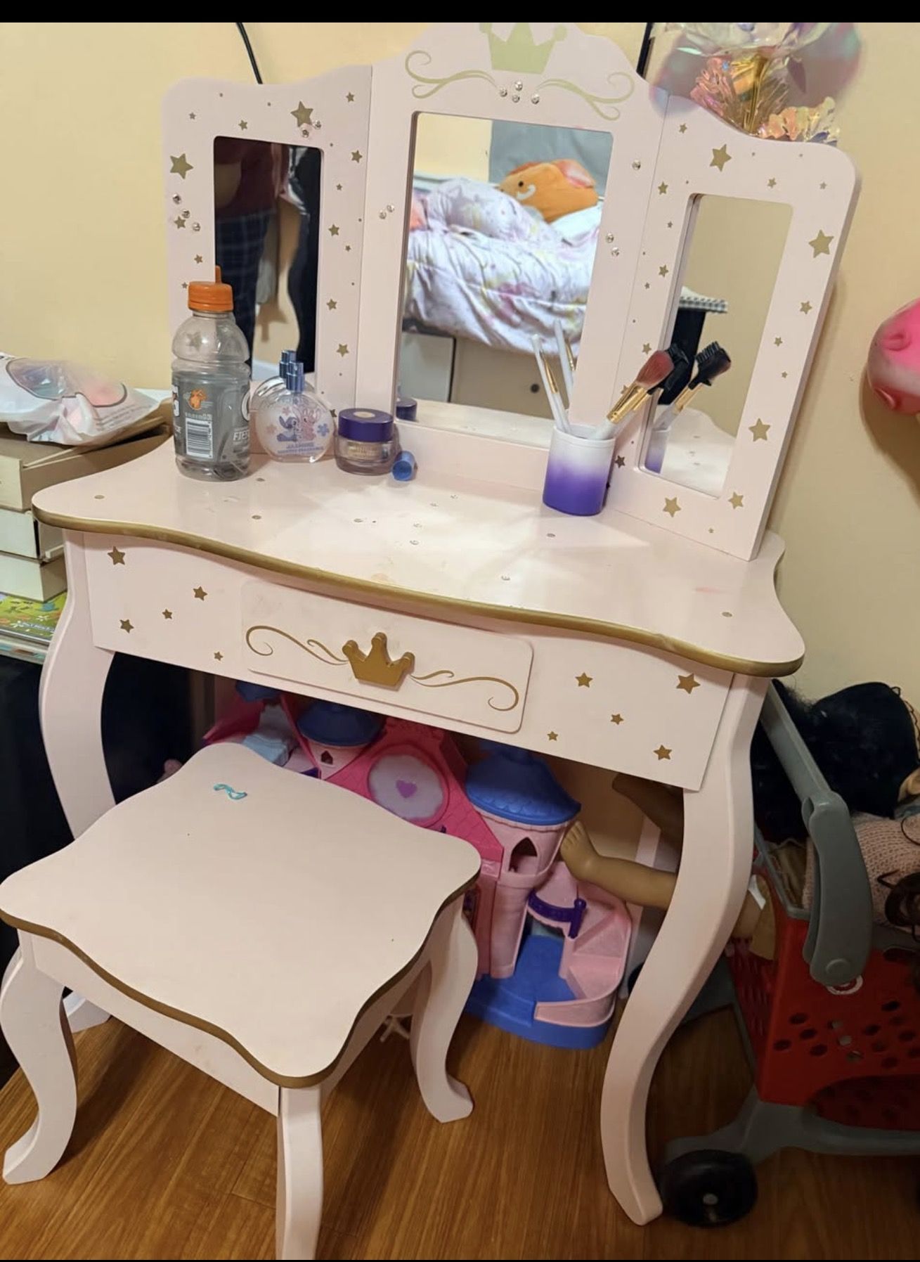 Kids vanity mirror