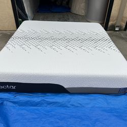 Like New Nectar Luxe Memory Foam, Cal King Mattress, Perfect Condition