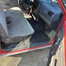 Nissan 95 4 Cilindros Estándar 