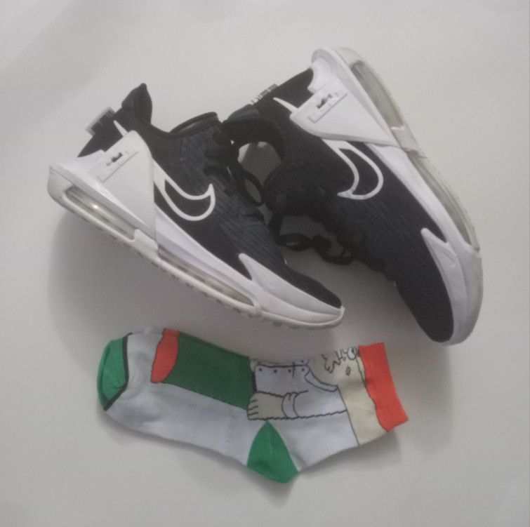Lebron Witness 6 Retro