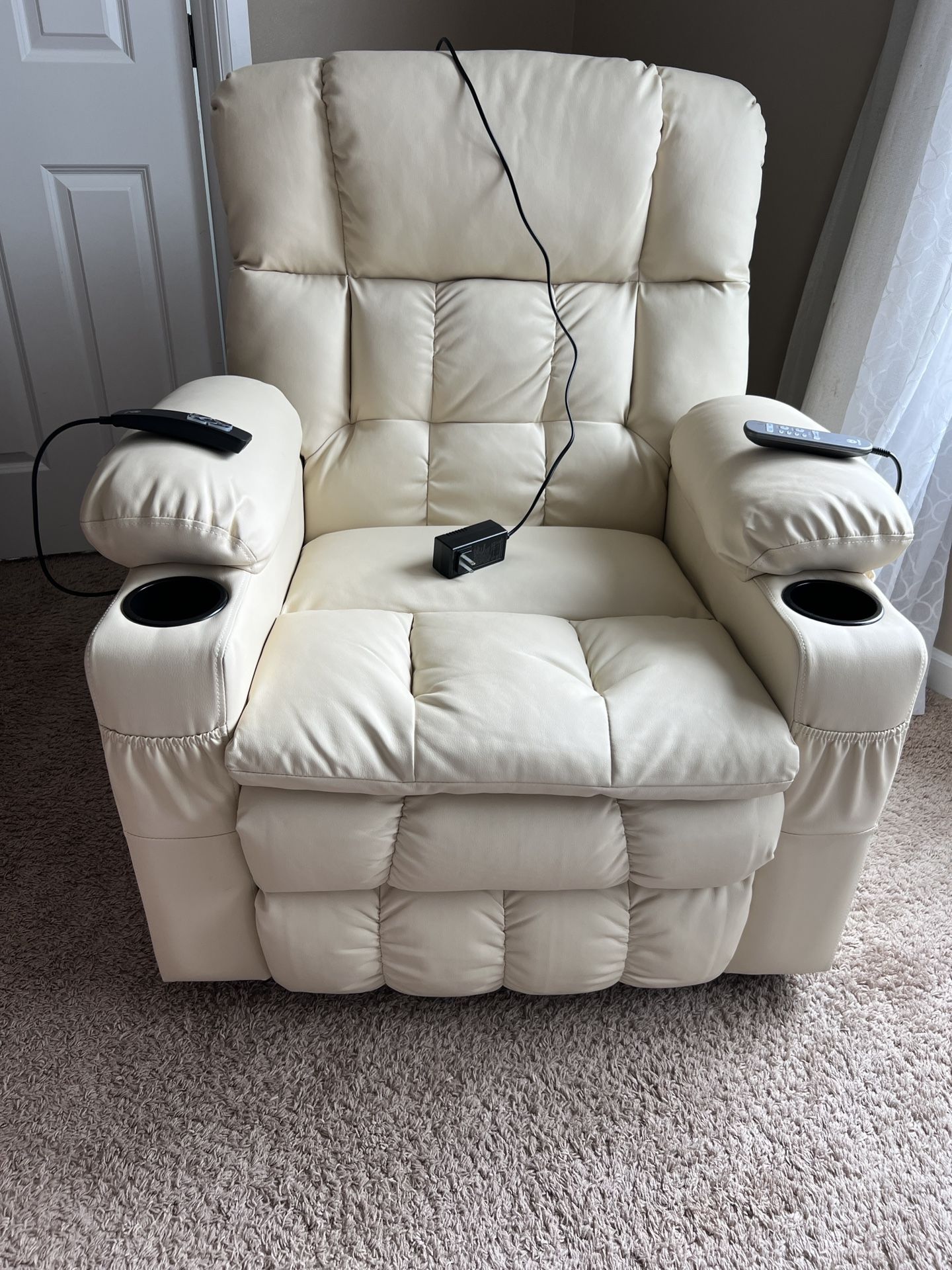 Recliner Chair With Massaging And Heating