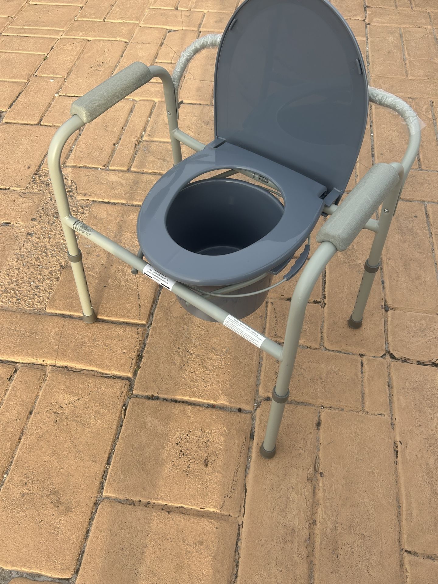 Portable Toilet/Commode