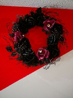 22" Black Halloween Rose Wreath