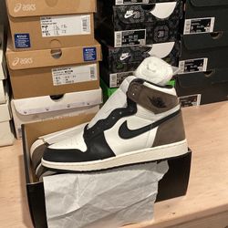 Nike Air Jordan 1 Retro High Dark Mocha Brown - Size 6.5Y / 8W Brand New
