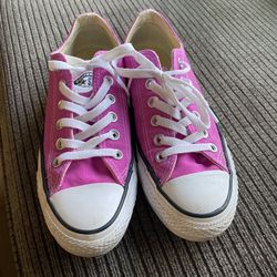 Converse Size 6.5 Women’s