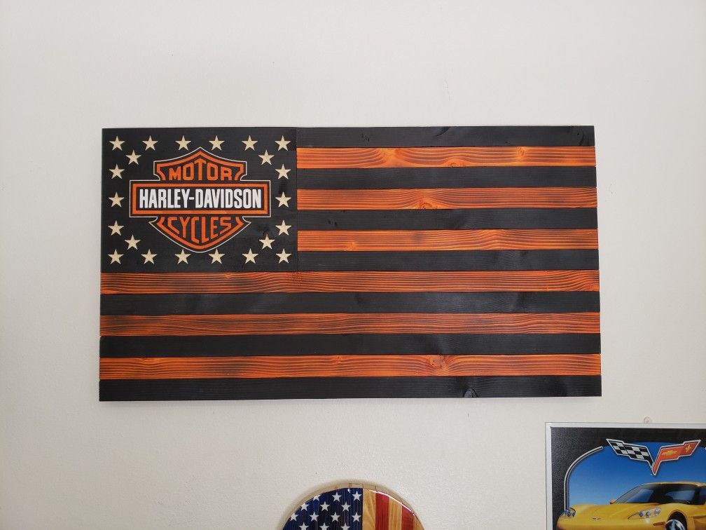 Harley-Davidson wood flag
