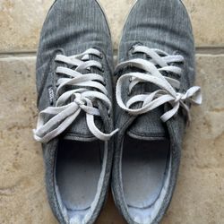 vans women size 7 Gray 500714 🔥