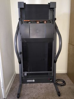 Pro Form 365e Crosswalk Treadmill for Sale in Fremont CA OfferUp