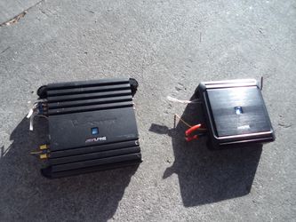 ALPINE v-power mrp-f300 & ALPINE MRV-m500 amplifier