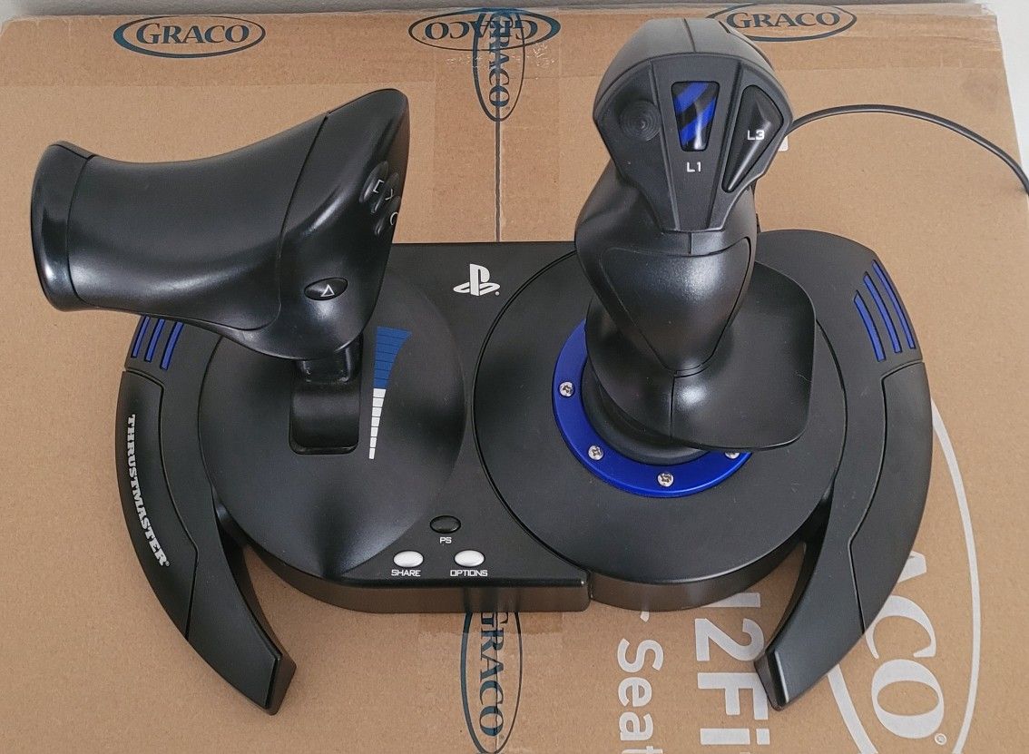 Playstation trustmaster T.Flight Hotas 4