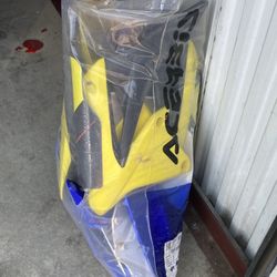 Plastics For A 125 Yamaha & 250 Suzuki 