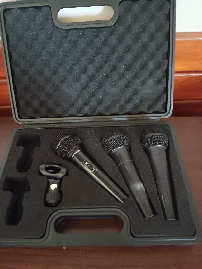 BEHRINGER MICROPHONES