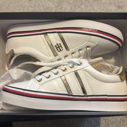 Tommy Hilfiger Shoes 6.5M