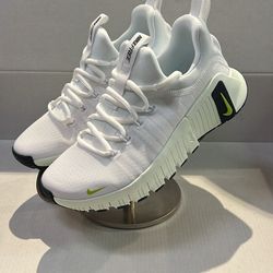 NIKE FREE METCON 6 “WHITE BARLEY GREEN”