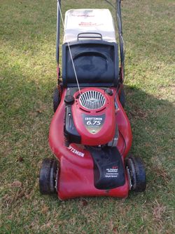 CRAFTSMAN SELF PROPELLED REAR BAGGER MOWER