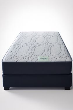 Queen Mattress ( Double Sided) With Free Box Spring - Free Delivery 🚚 Today To Reasonable Distance