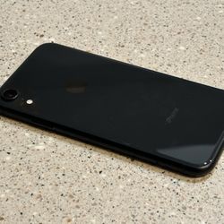 iPhone XR 128gb (Unlocked)
