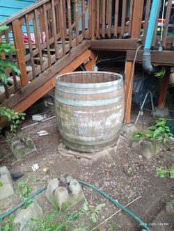 150 gallon antique wood barrel