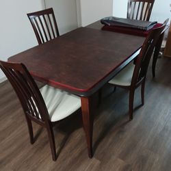 DINET SET AND MORE !!!     1-10  THIS SET IS A 10 !!