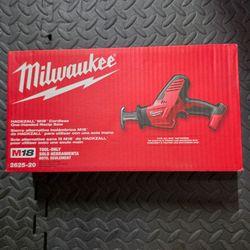 Milwaukee
M18 18V Lithium-Ion Cordless HACKZALL Reciprocating Saw (Tool-Only)