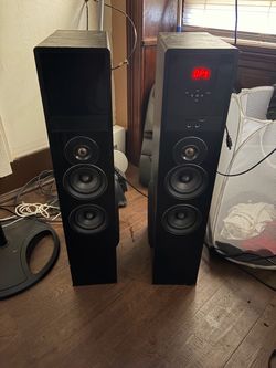 Rockville audio Bluetooth speaker tower