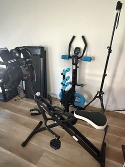 TikTok merach at home gym equipment.