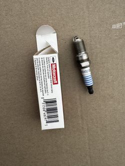 Different Spark Plugs Kits 