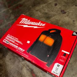 Medium Milwaukee 12 Volt Hoodie Kit 