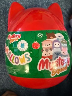 Squishmallows Mystery Squad Holiday Surprise Egg