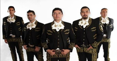 Violin mariachi trompeta