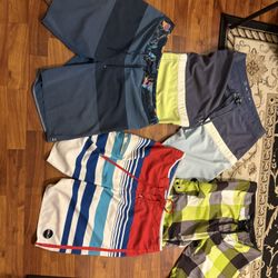 Men’s Size 34 Boards Shorts Swim Trunk