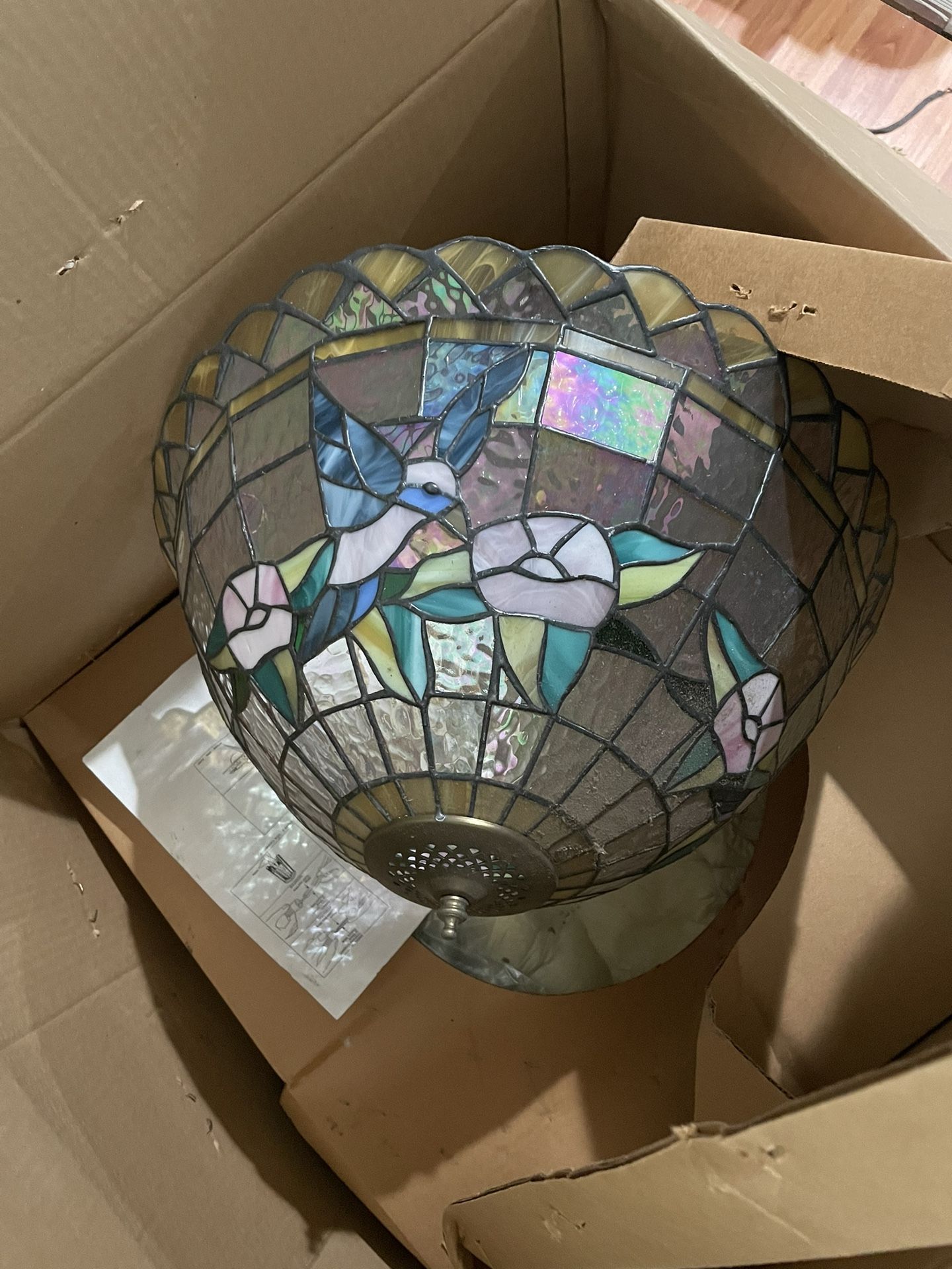 Tiffany Style Leaded Stained Glass Pendant Light