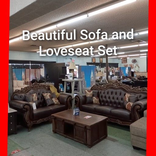 ✨ Beautiful Sofa And Loveseat Set