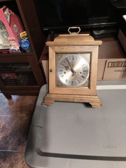 1980'S HAMILTON Wheatland CLOCK With Key 