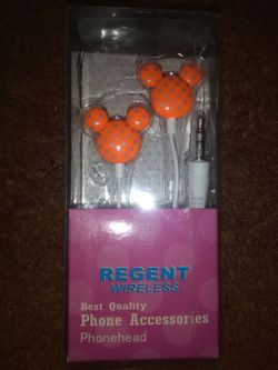 Headphones/earbuds/headset