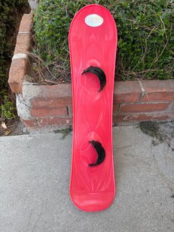Emsco Supra Hero Snowboard (approx. 42-in x 10-in / 107–110 cm beginner plastic snow board