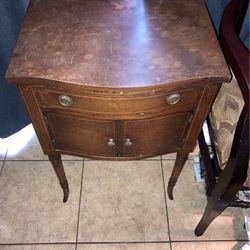 Vintage Grand Rapids Furniture Co. Table