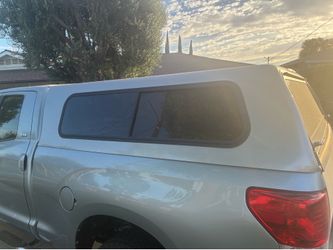 Camper shell 6’6” bed silver
