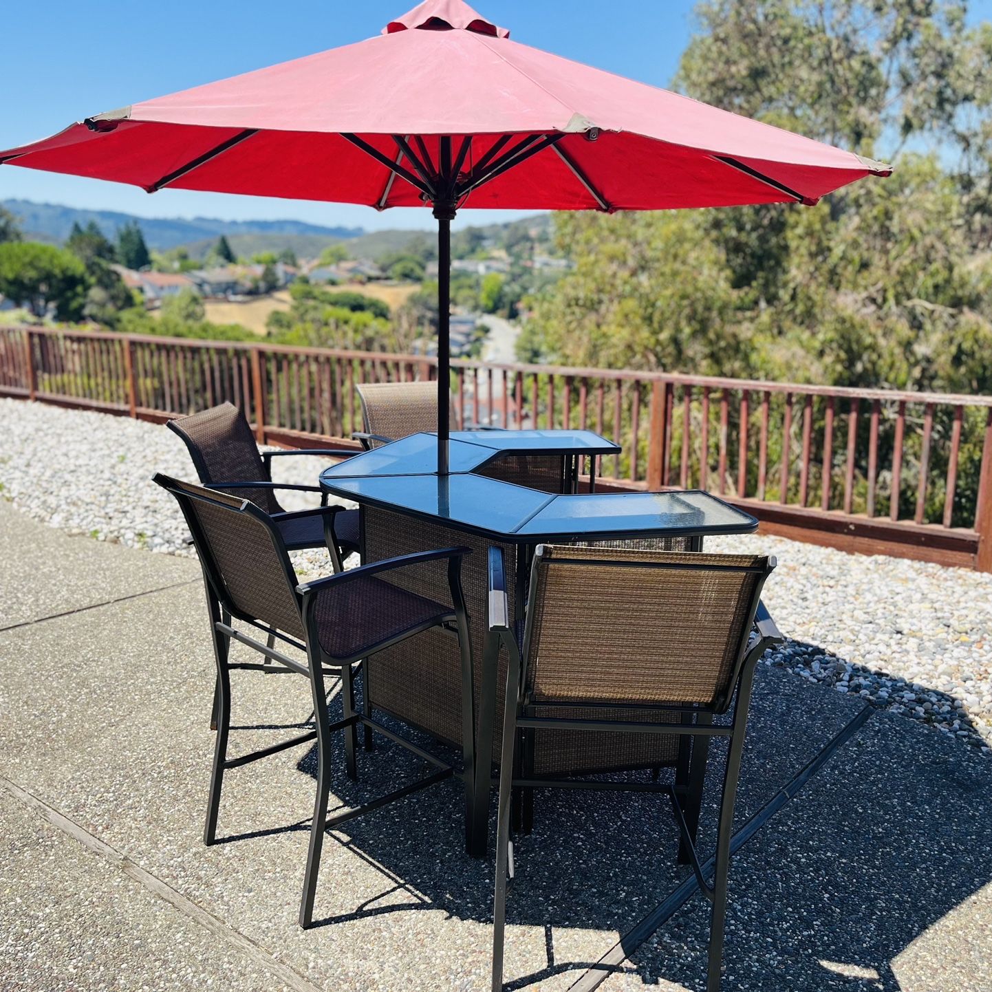 Garden Oasis Harrison 5 Pc. Outdoor Bar Set w 9 ft Market Umbrella for Sale in San Carlos CA OfferUp