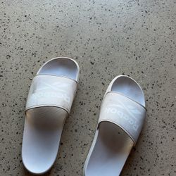 $15 Only! Reebok Slides Size 11