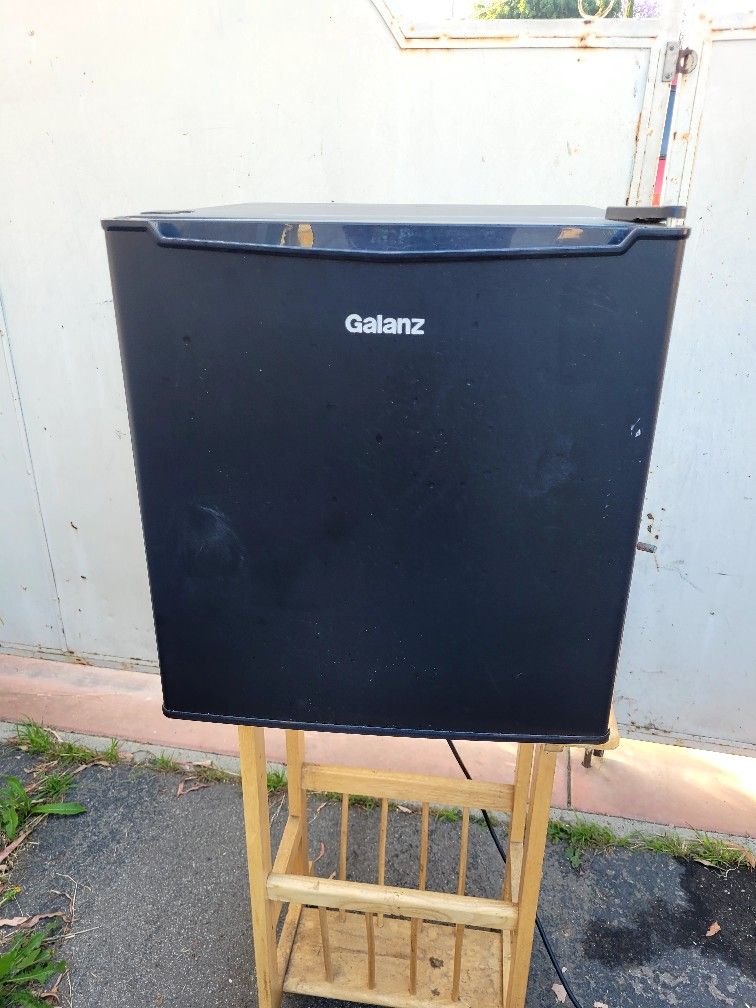 Mini-fridge