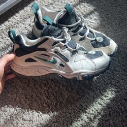 Nike Fore Foot Air (Size 11)  Vintage Sneakers