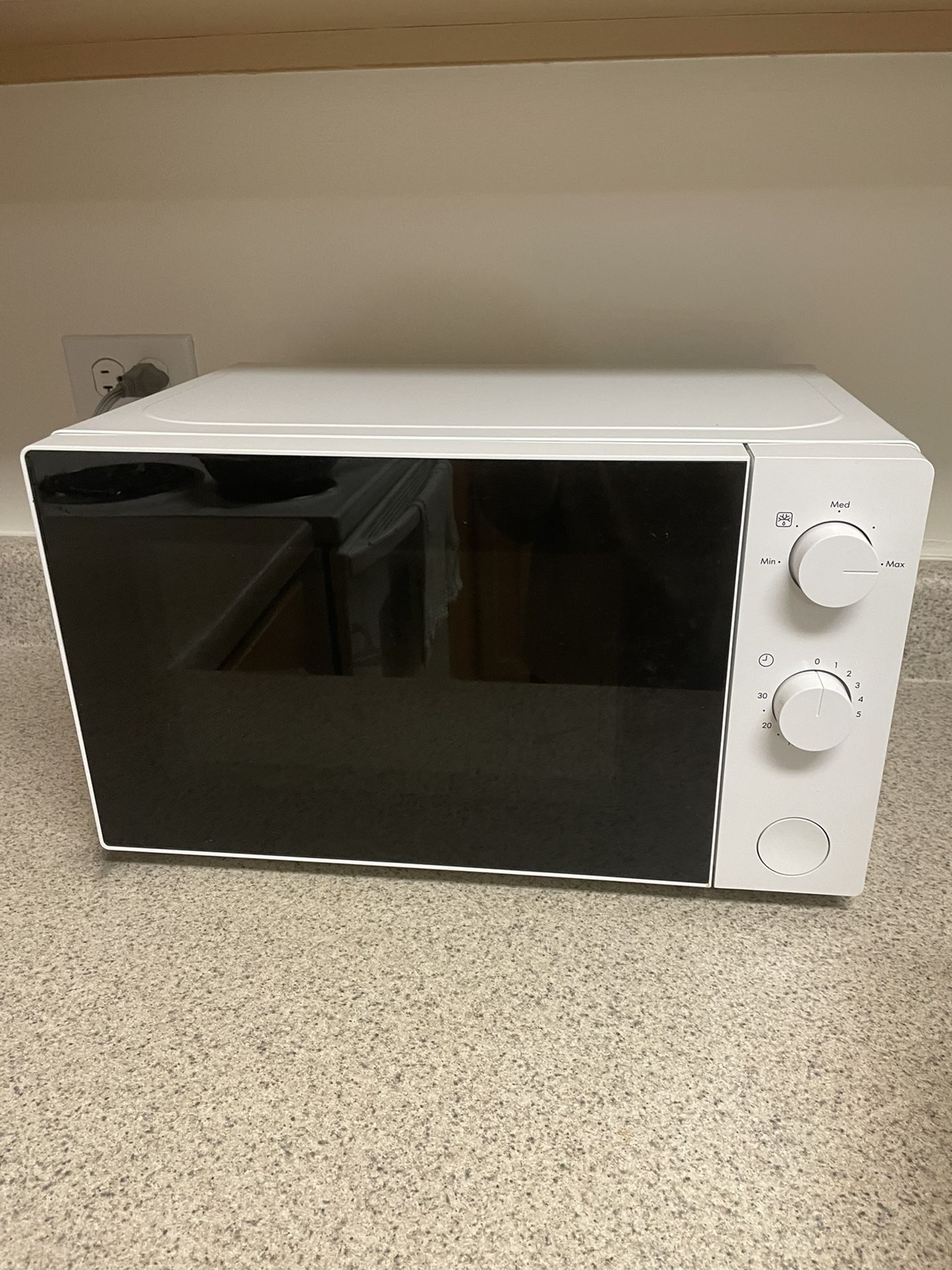 Moving Microwave for Sale in Downers Grove, IL OfferUp