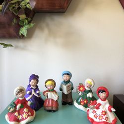 1970s Hobbiest Christmas Caroler Figurines