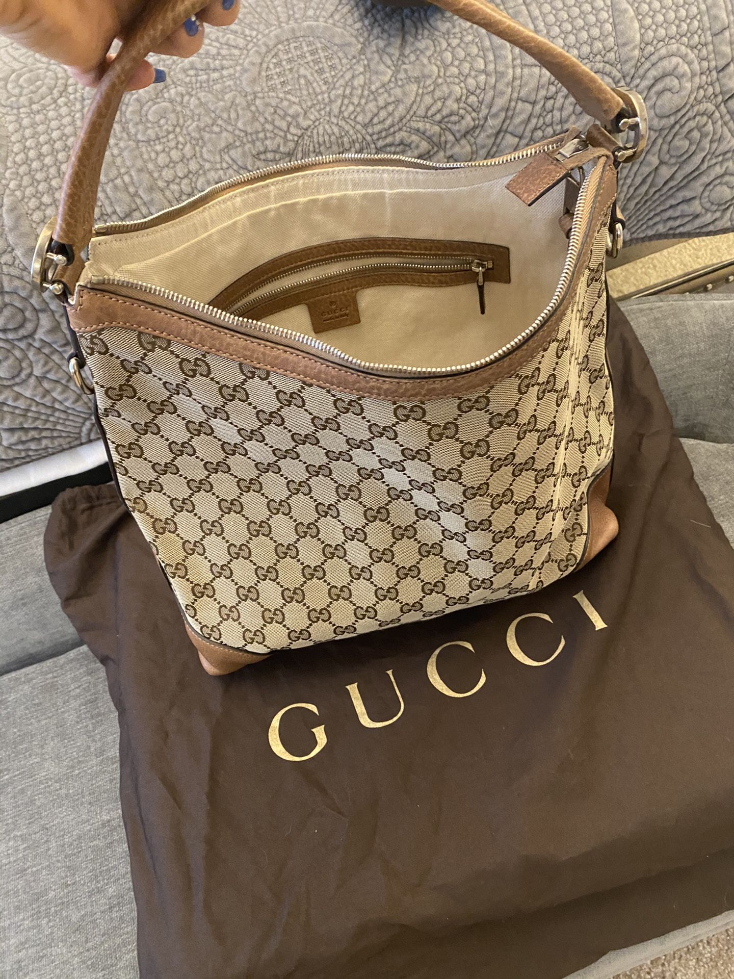 Gucci canvas hobo bag