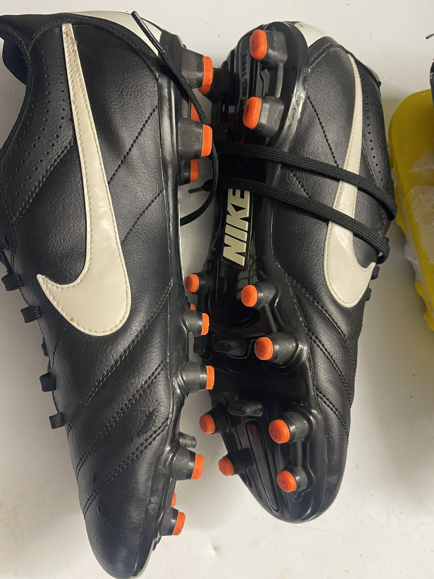 Nike Shoes New Size 9.5